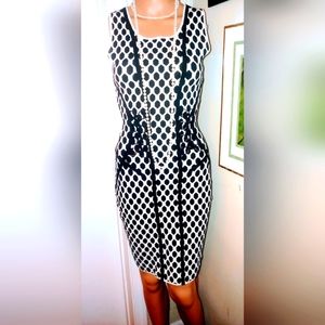 DIANE VON FURSTENBERG XS  S 4 BLACK WHITE GEOMETRIC DESIGN BODYCON SHEATH DRESS